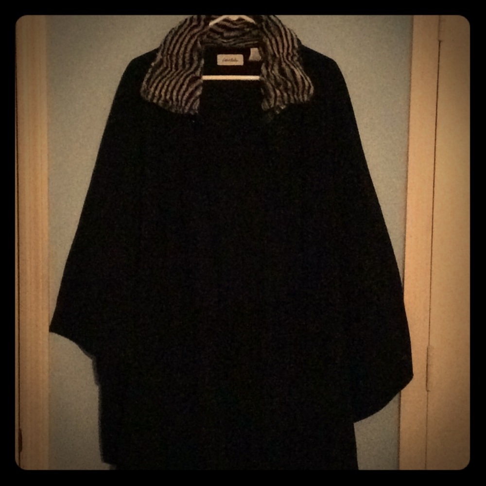 Black fleece cape